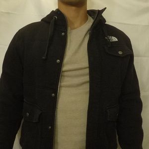 The North Face Winter Zip Up Jacket w/ Hood (S)